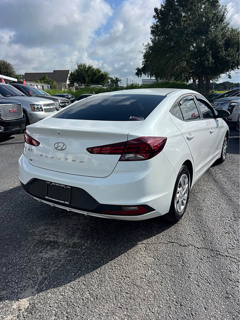 Additional photo of vehicle.