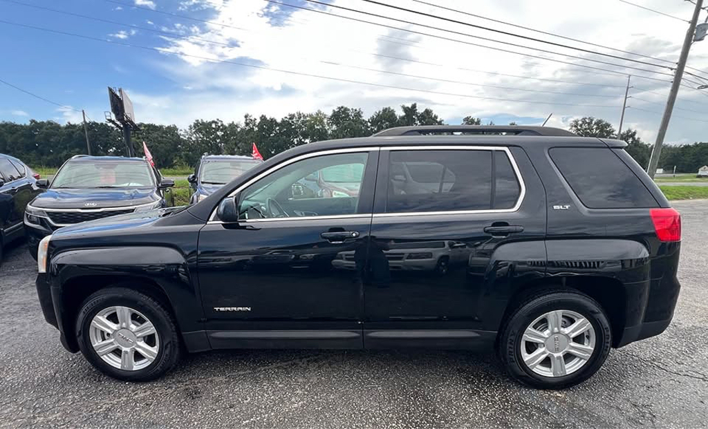 Additional photo of vehicle.
