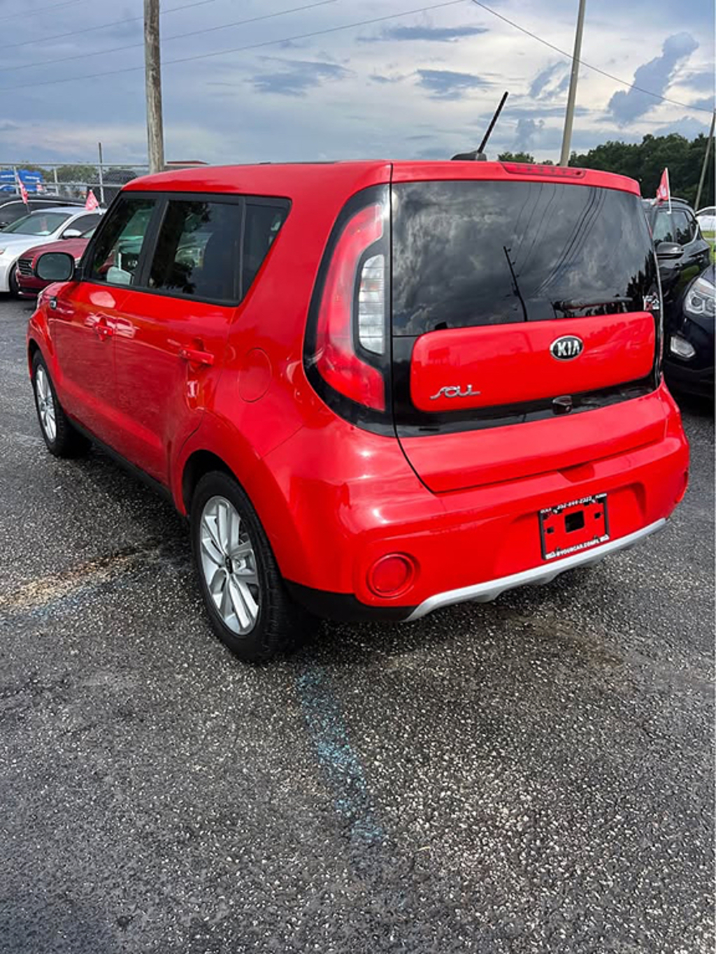 Additional photo of vehicle.