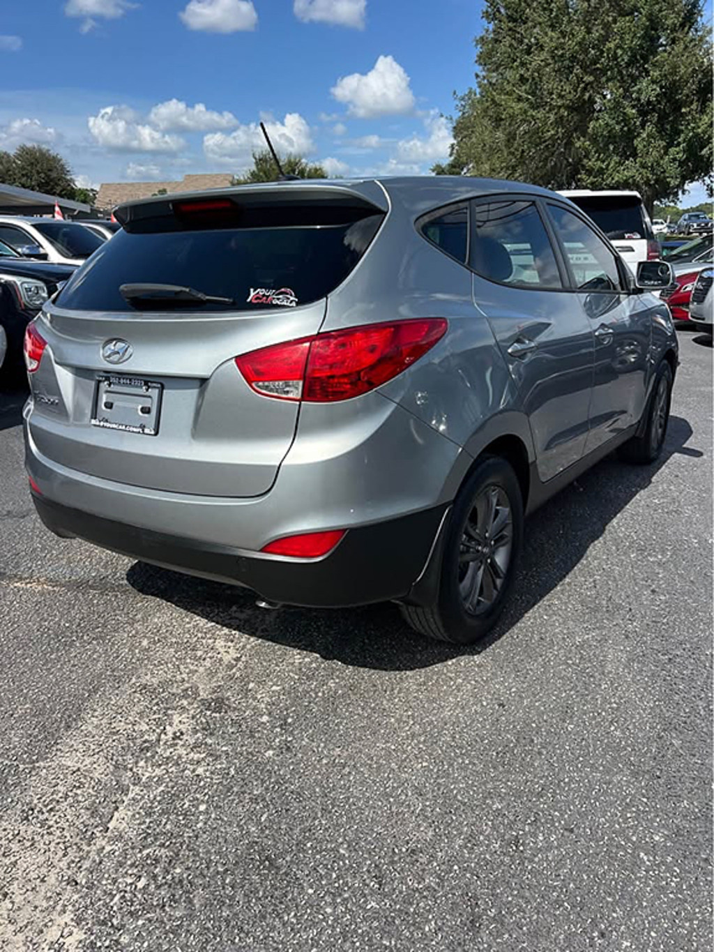 Additional photo of vehicle.