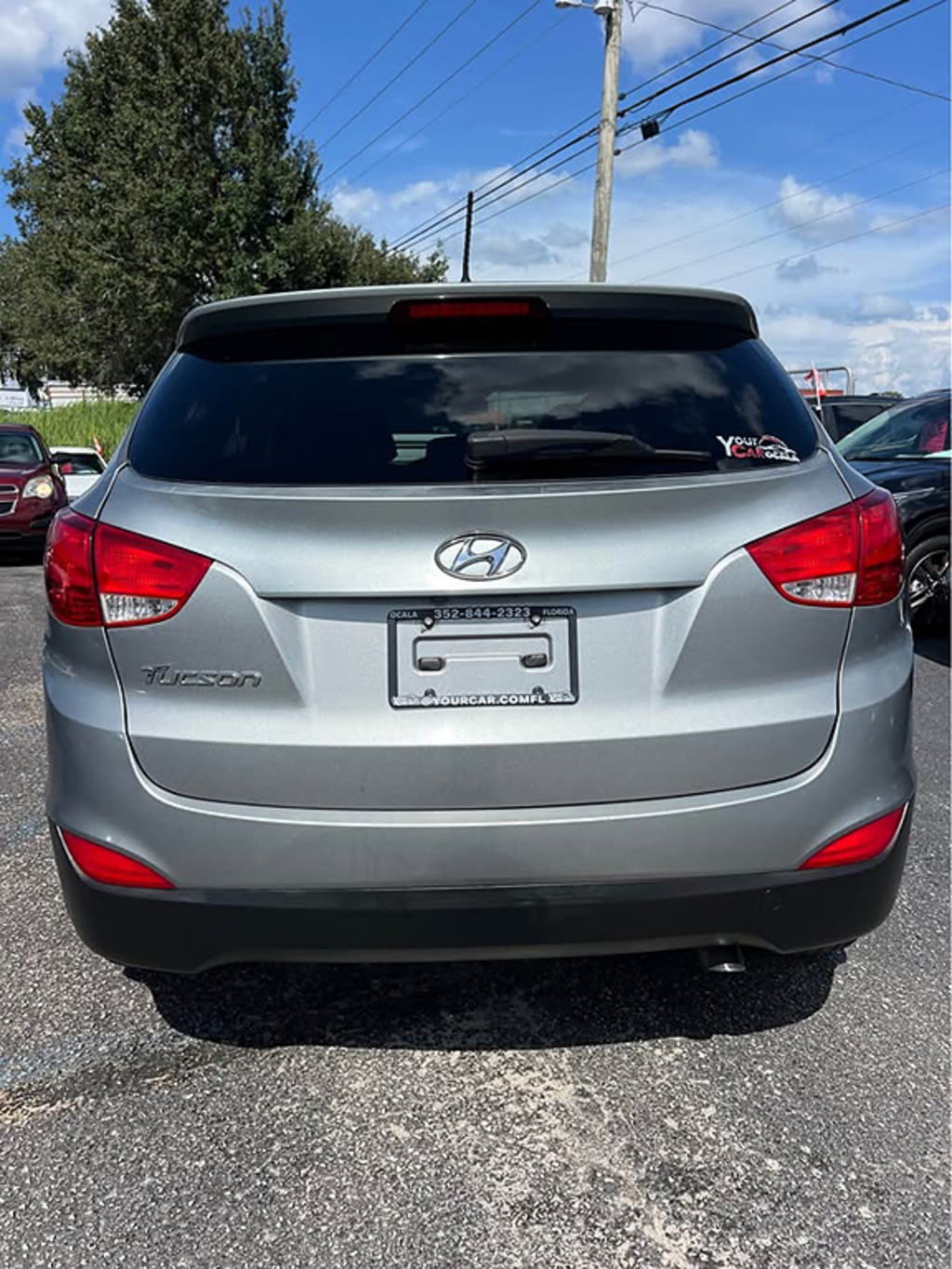 Additional photo of vehicle.