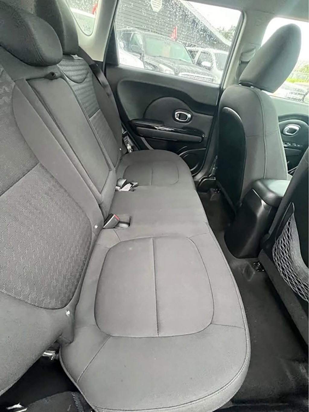 Additional photo of vehicle.