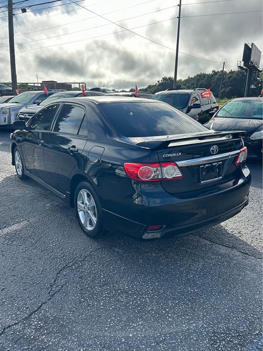 Additional photo of vehicle.