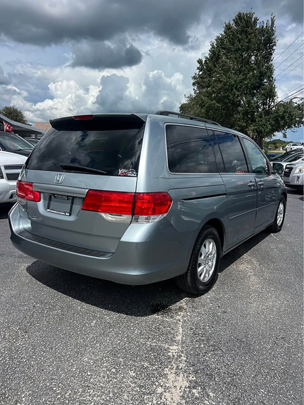 Additional photo of vehicle.