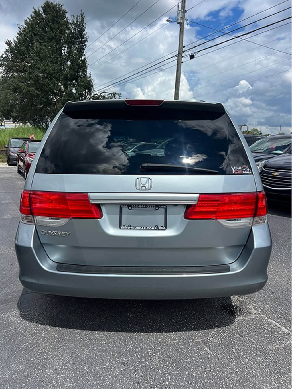 Additional photo of vehicle.