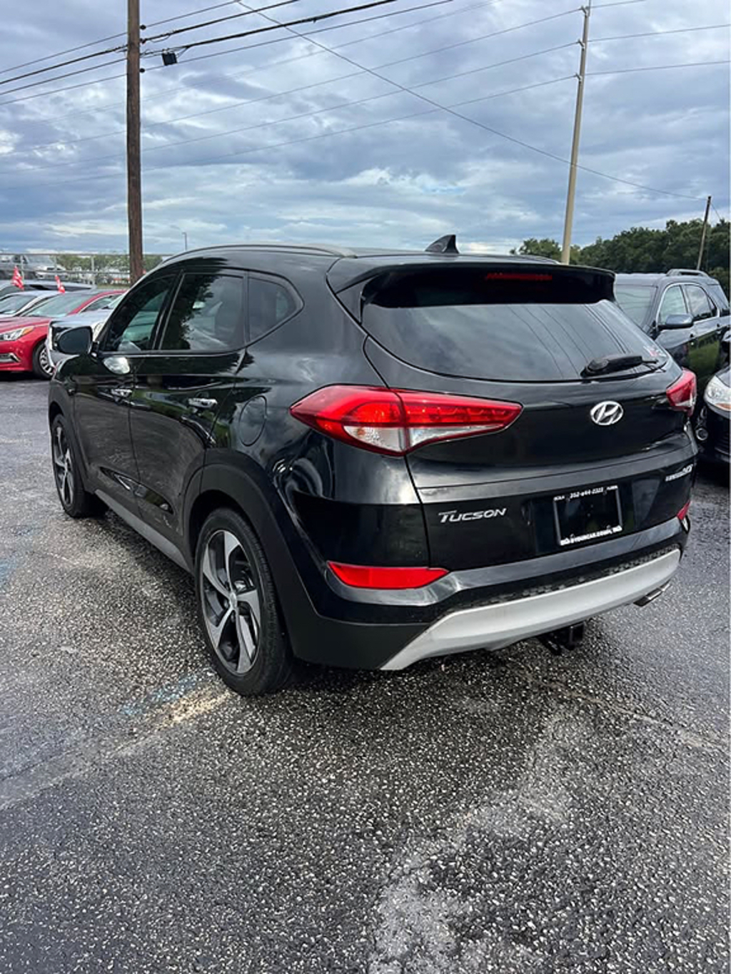 Additional photo of vehicle.