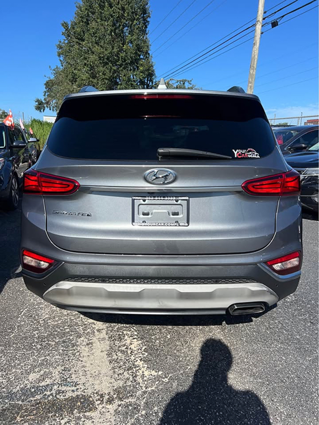 Additional photo of vehicle.