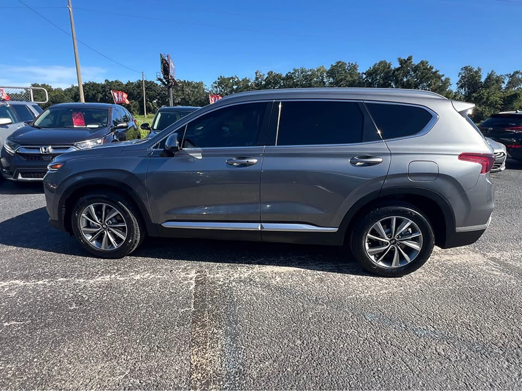 Additional photo of vehicle.