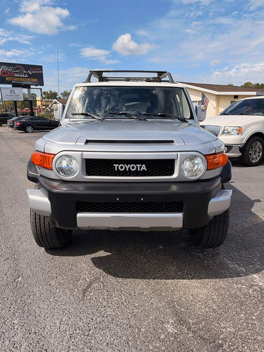 Additional photo of vehicle.