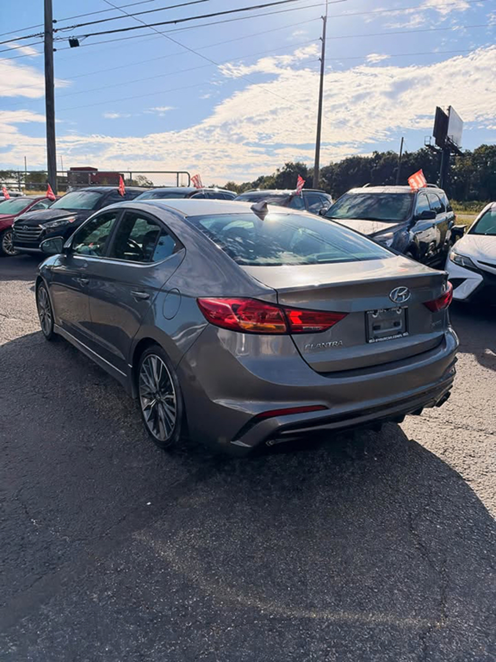Additional photo of vehicle.