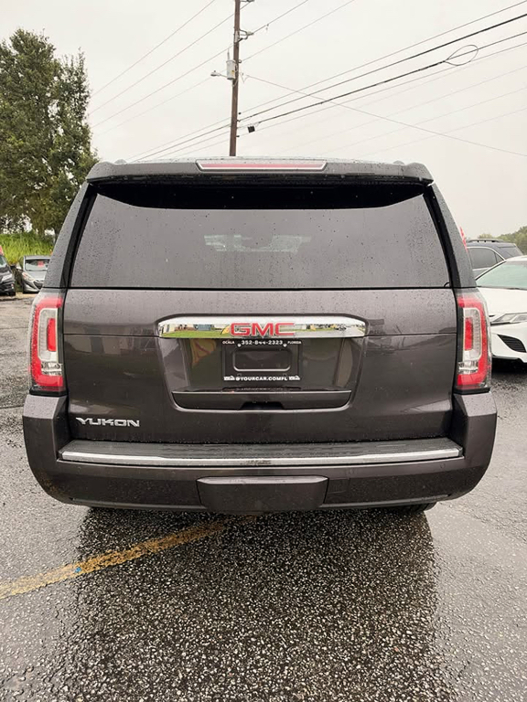 Additional photo of vehicle.