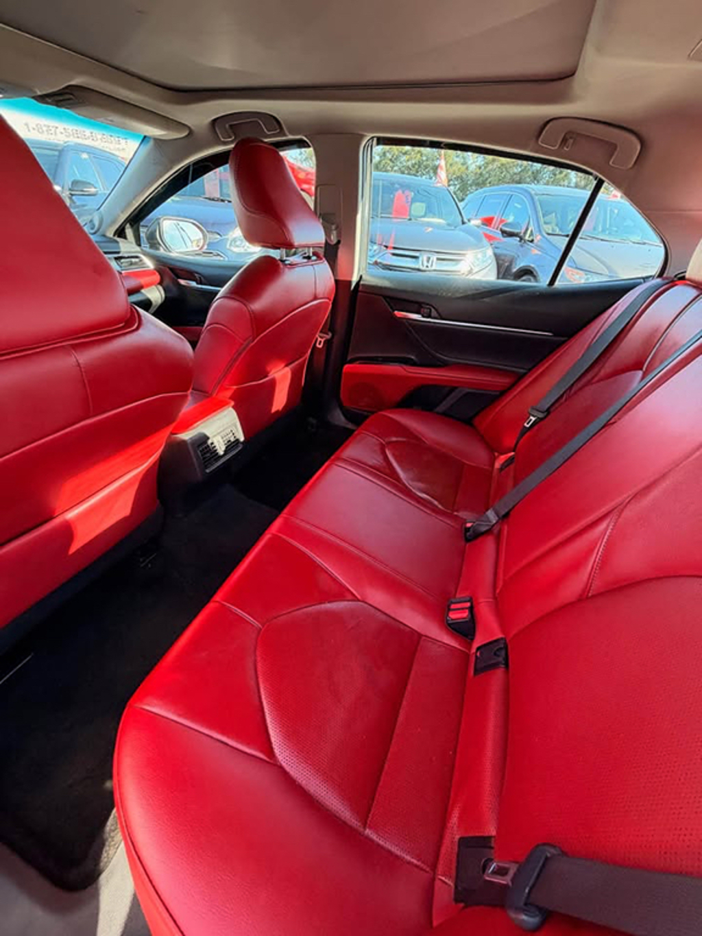 Additional photo of vehicle.
