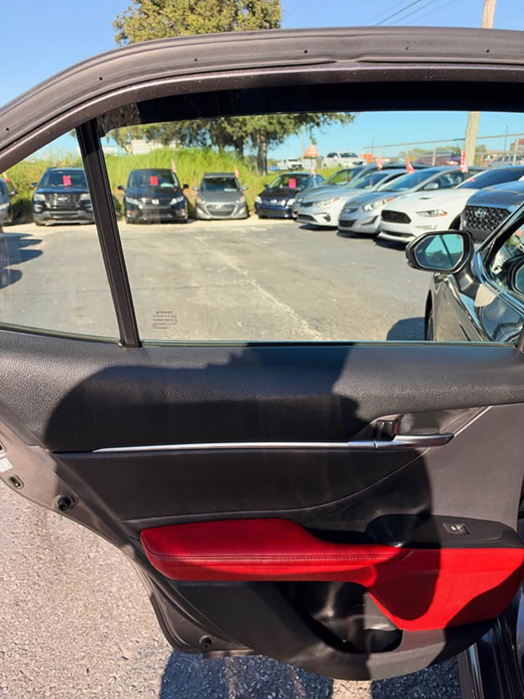 Additional photo of vehicle.
