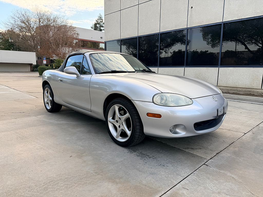 2003 Mazda Miata Cloth's photo