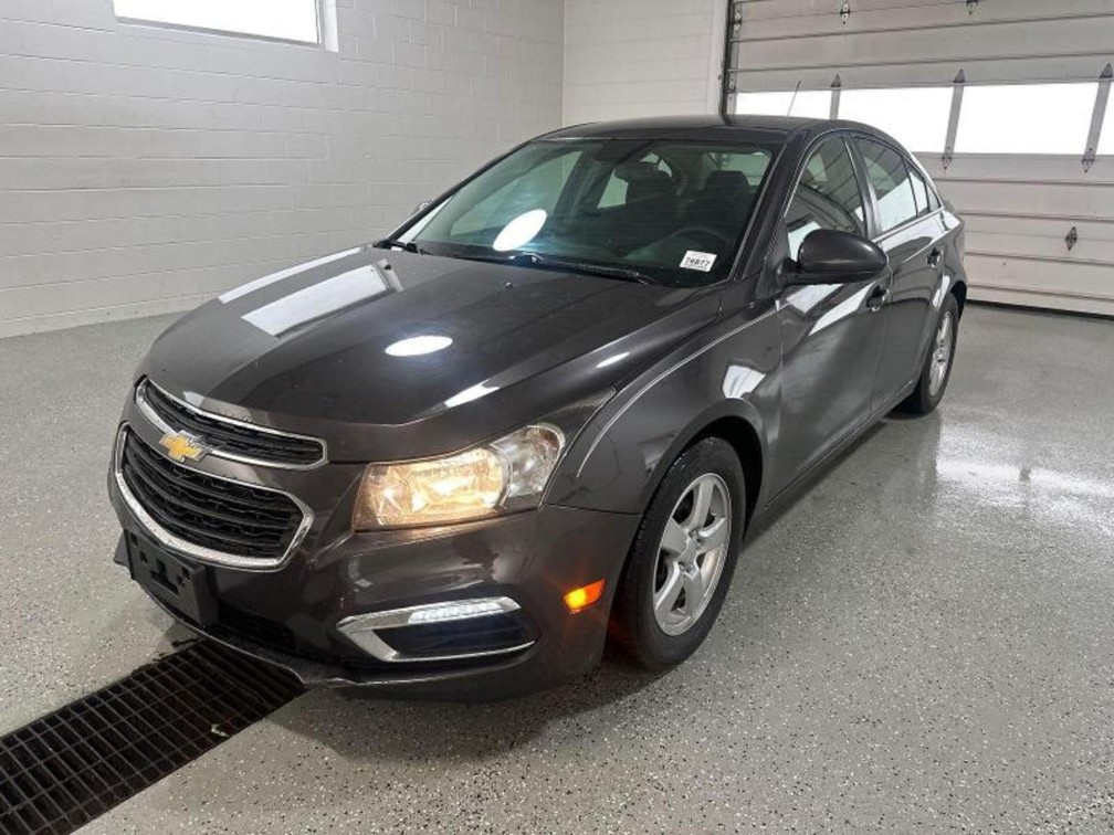 2015 Chevrolet Cruze 1LT's photo