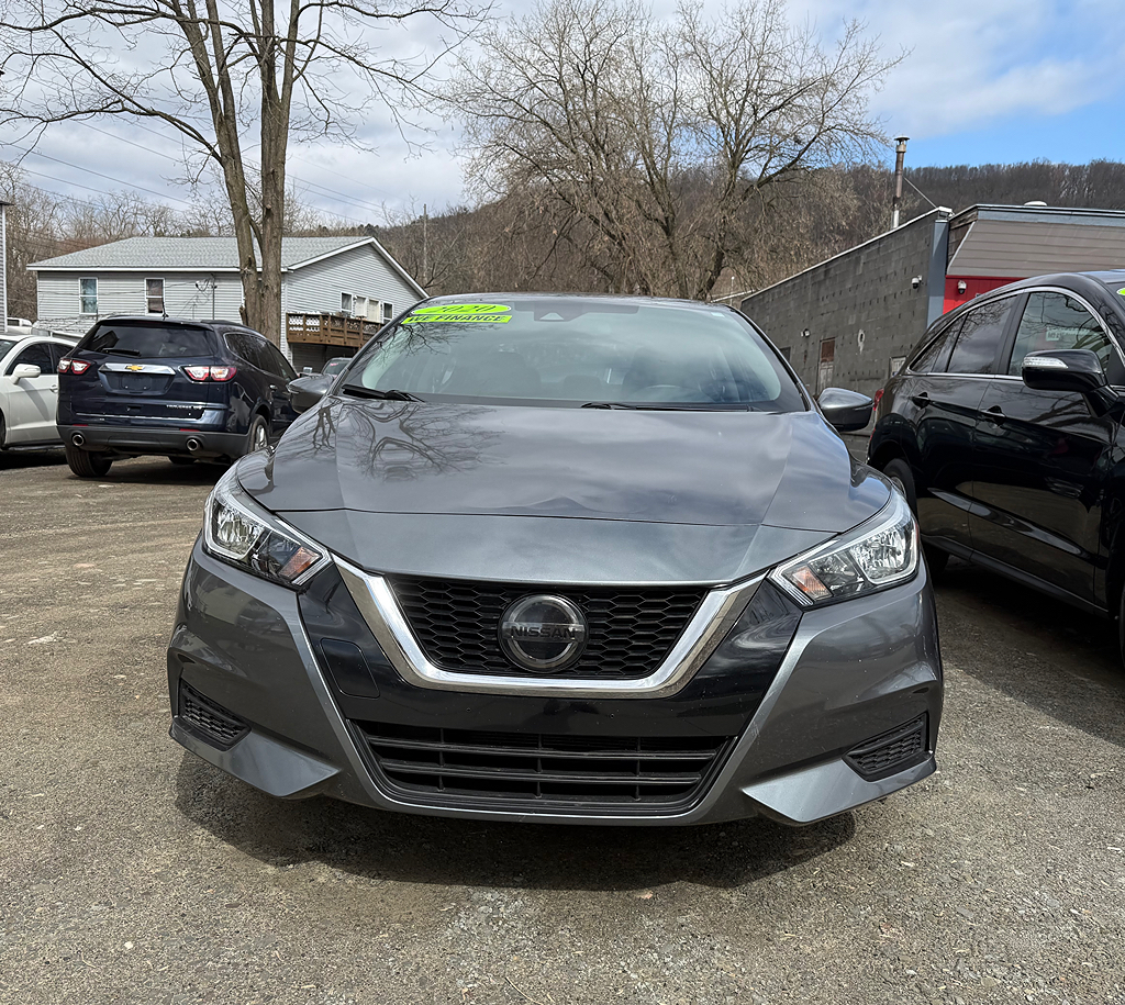 2020 Nissan Versa 1.6 SV CVT's photo