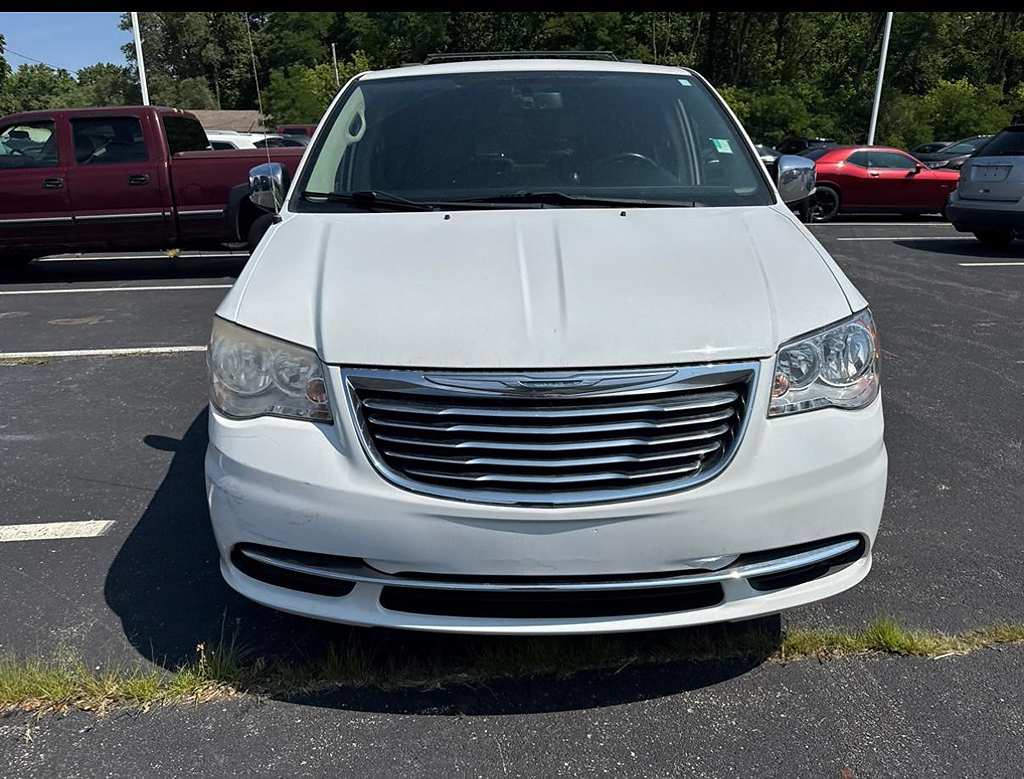 2014 Chrysler Town & Country Touring-L