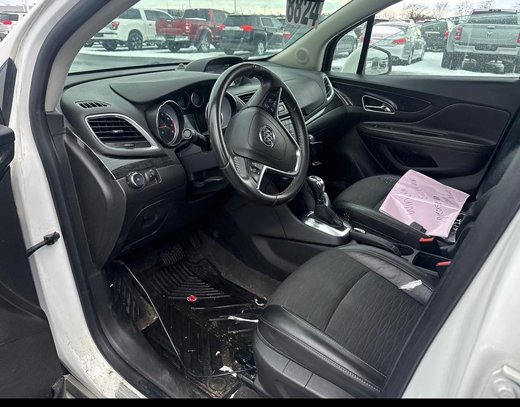 Additional photo of vehicle.