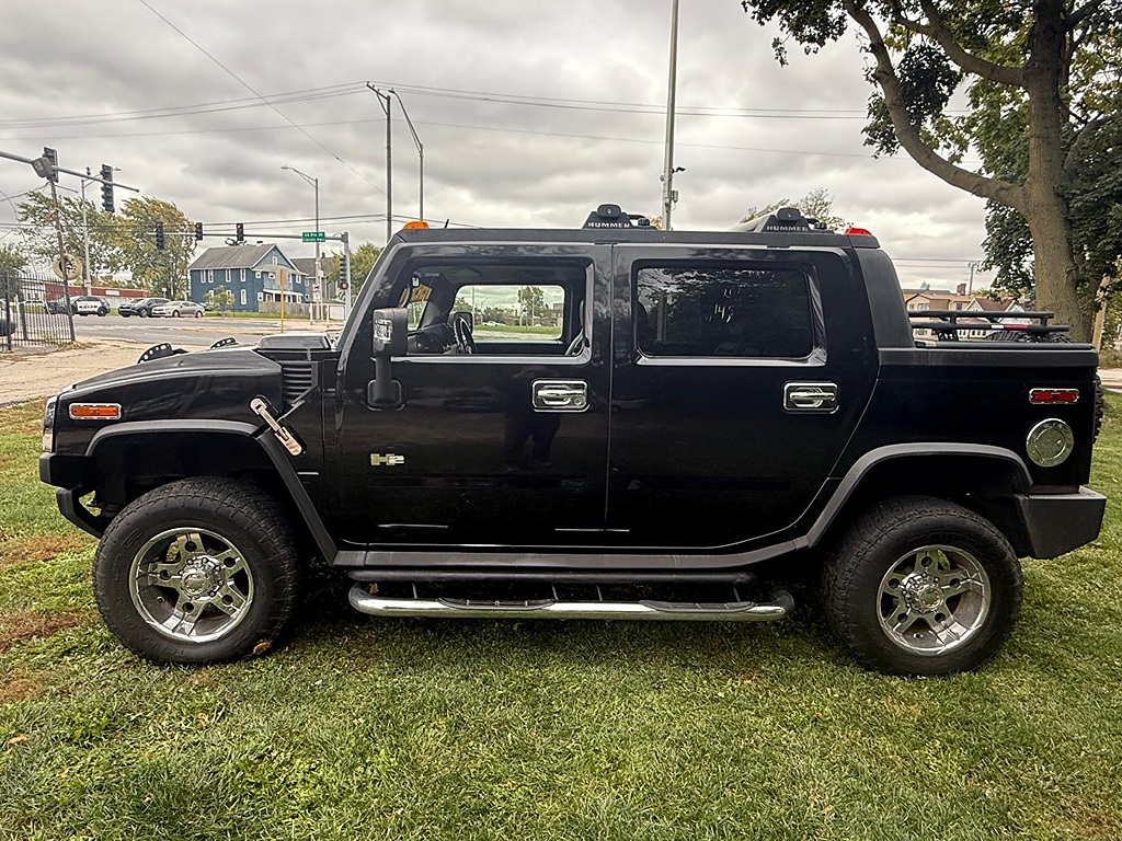 Additional photo of vehicle.