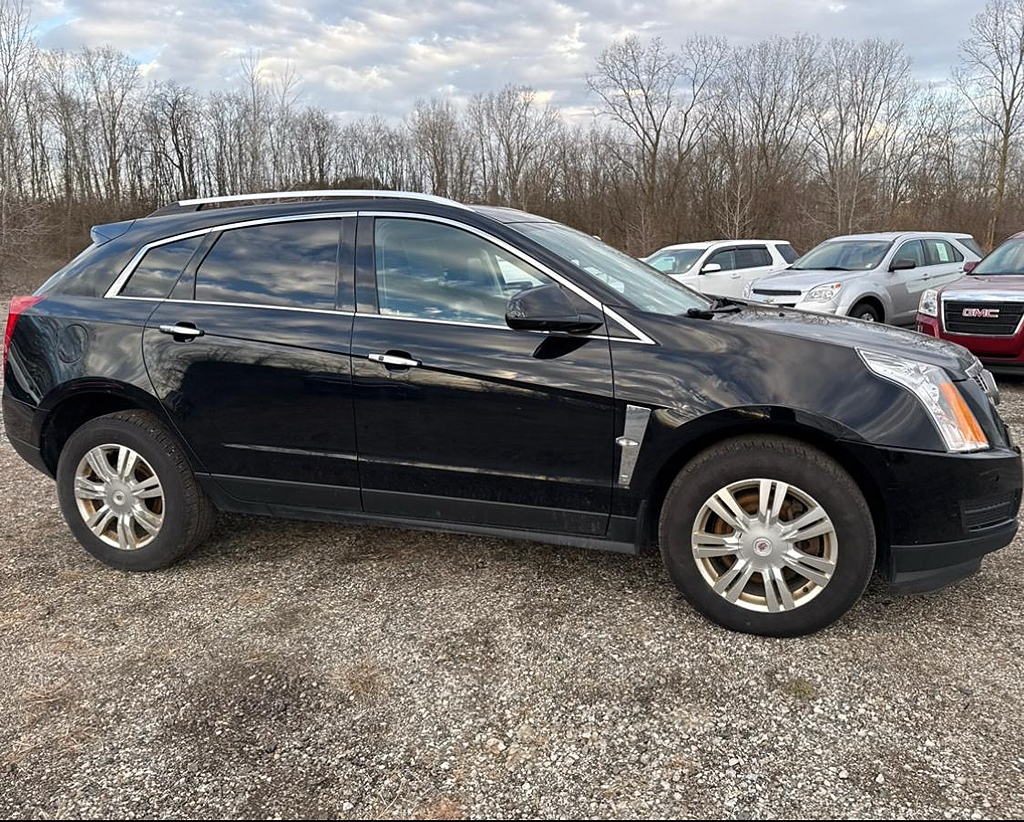 Additional photo of vehicle.