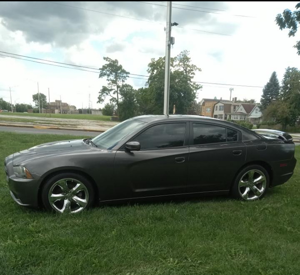 Additional photo of vehicle.