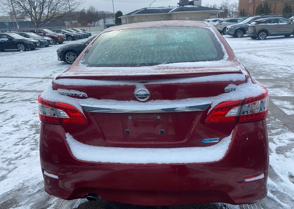 Additional photo of vehicle.