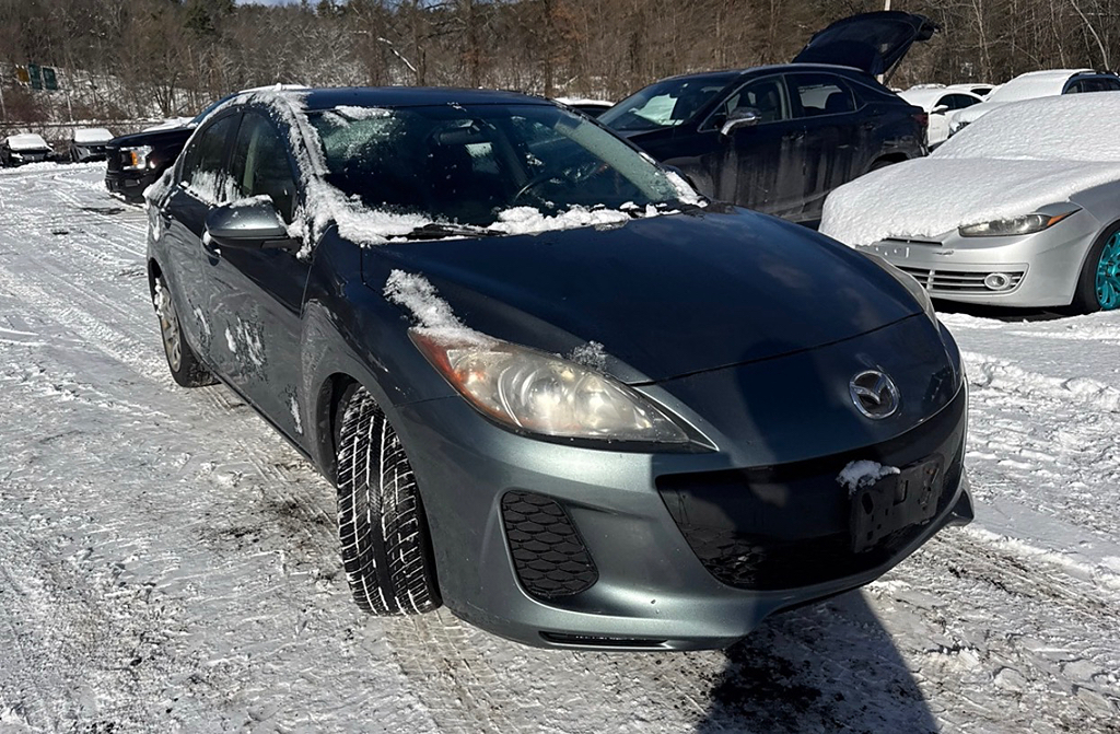 Additional photo of vehicle.