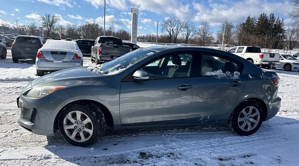 Additional photo of vehicle.