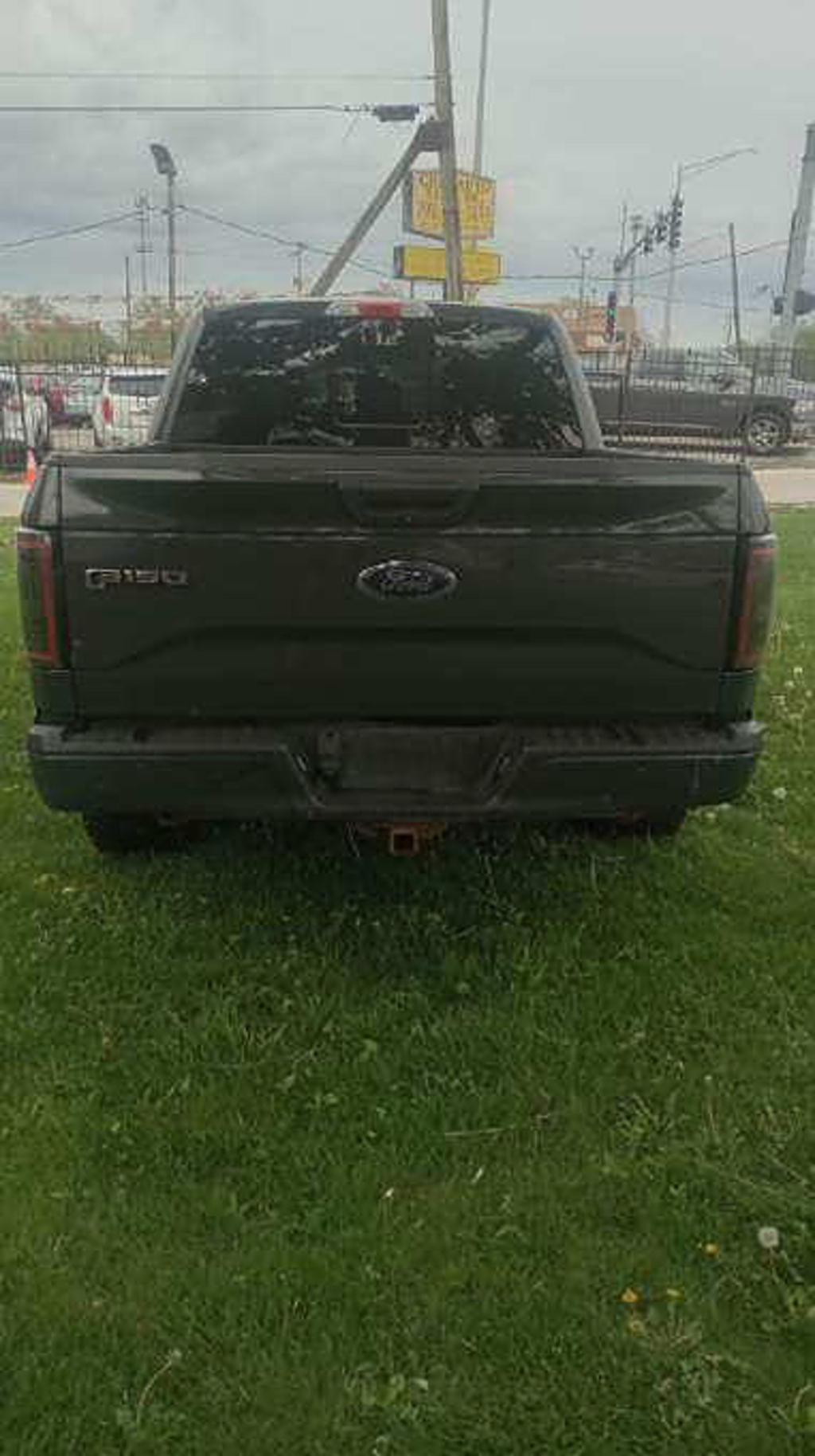 Additional photo of vehicle.