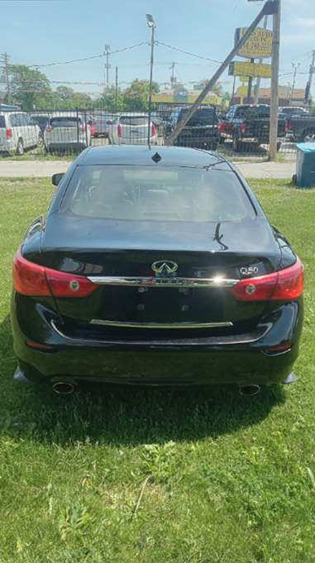 Additional photo of vehicle.