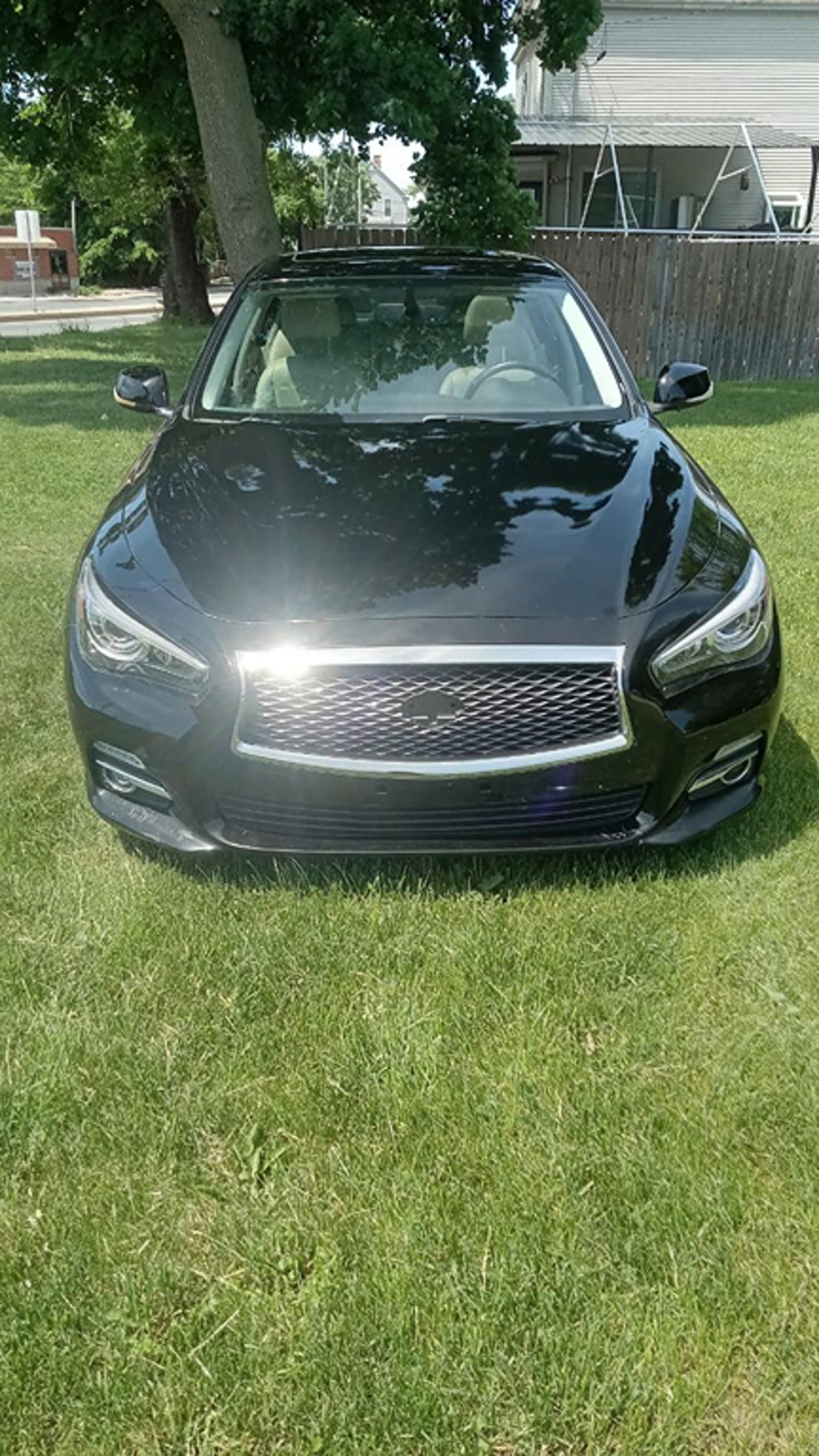 Additional photo of vehicle.