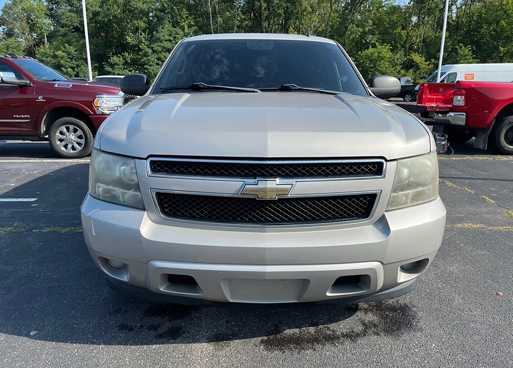 Additional photo of vehicle.