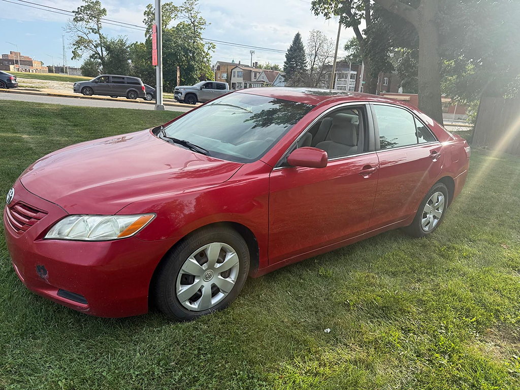 Additional photo of vehicle.