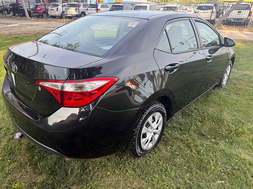 Additional photo of vehicle.