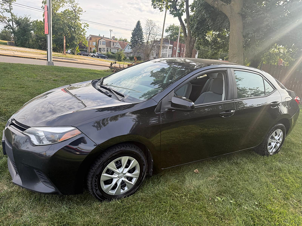 Additional photo of vehicle.
