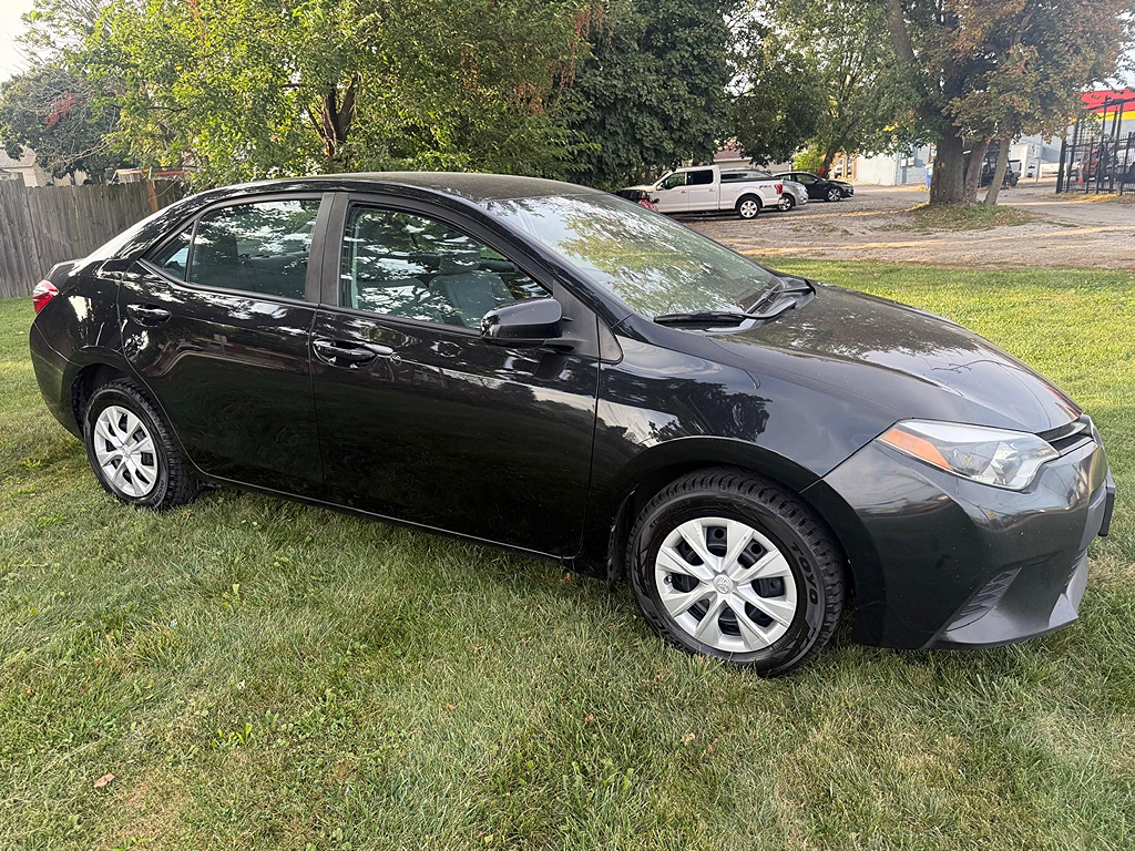 Additional photo of vehicle.