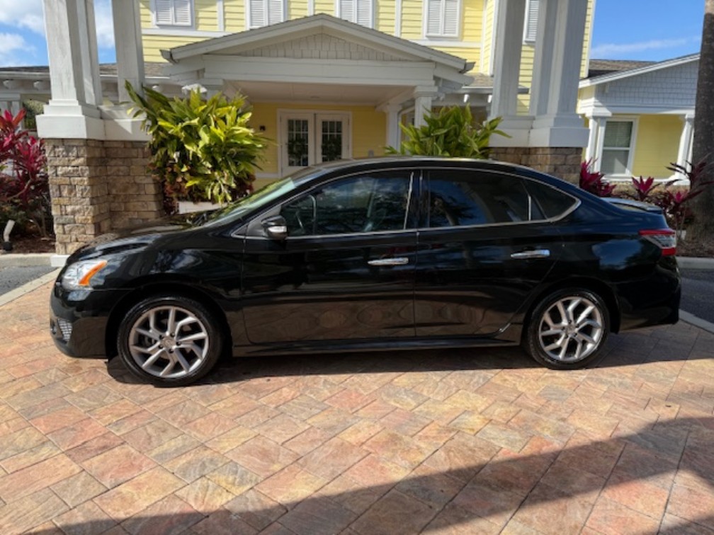 Additional photo of vehicle.