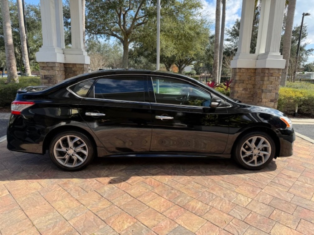 Additional photo of vehicle.