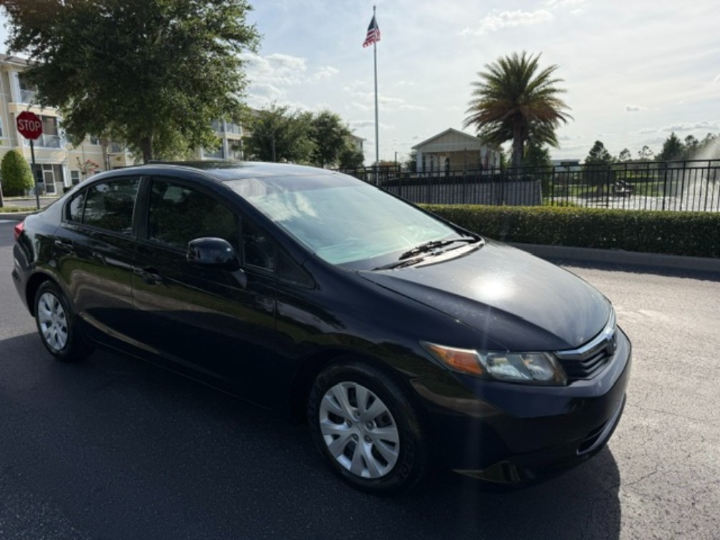 Additional photo of vehicle.