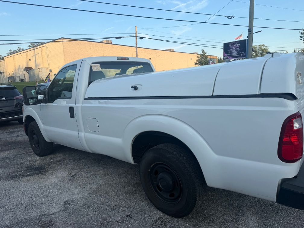 Additional photo of vehicle.