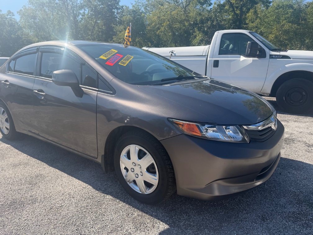 Additional photo of vehicle.