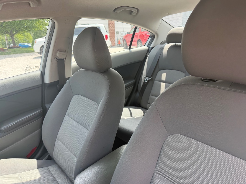2018 Kia FORTE LX - Photo 5