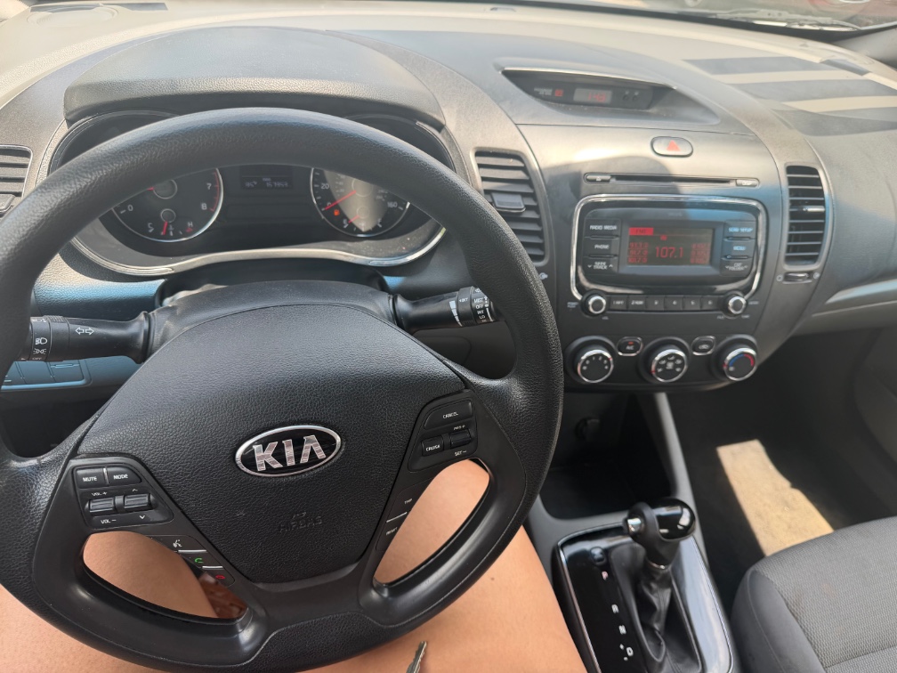 2018 Kia FORTE LX - Photo 9