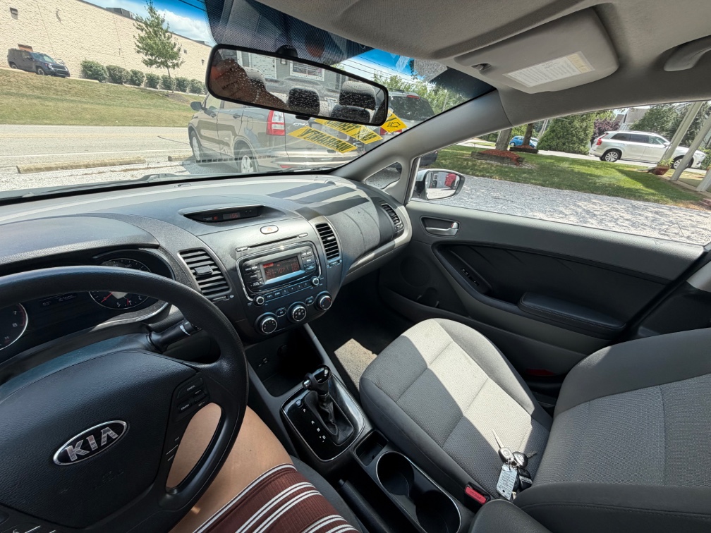 2018 Kia FORTE LX - Photo 10
