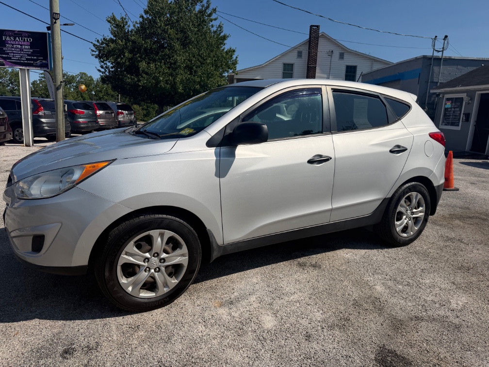 Additional photo of vehicle.