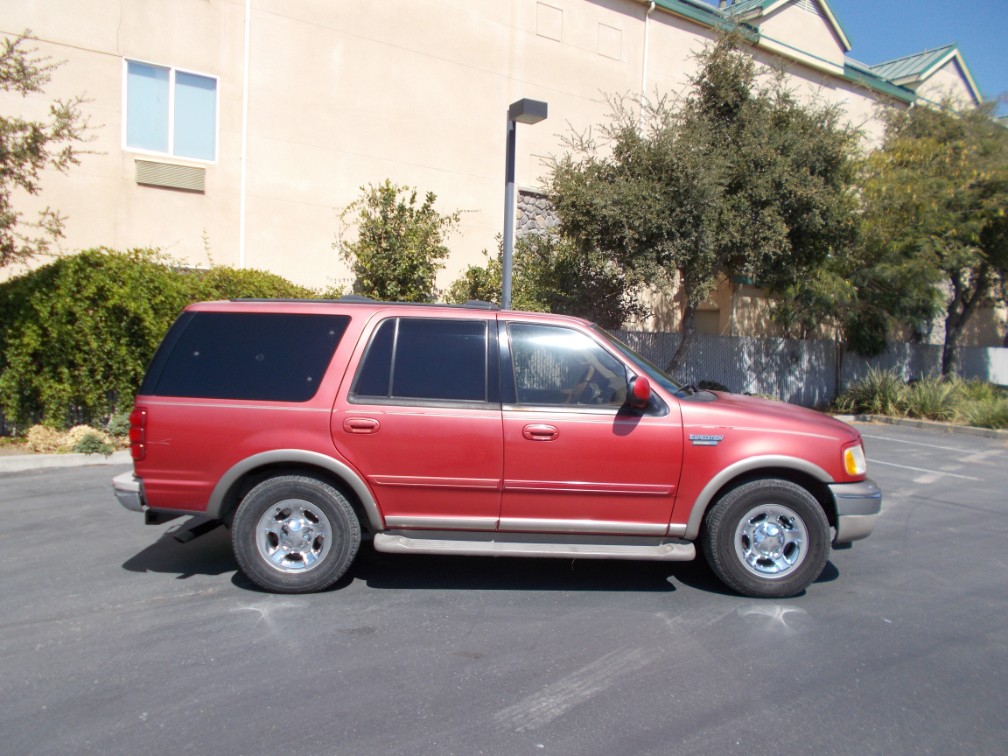 2002 Ford Expedition Eddie Bauer's photo