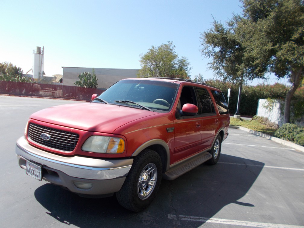 Additional photo of vehicle.
