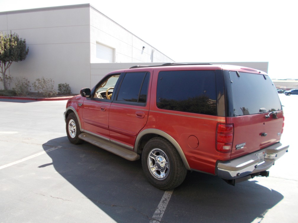Additional photo of vehicle.