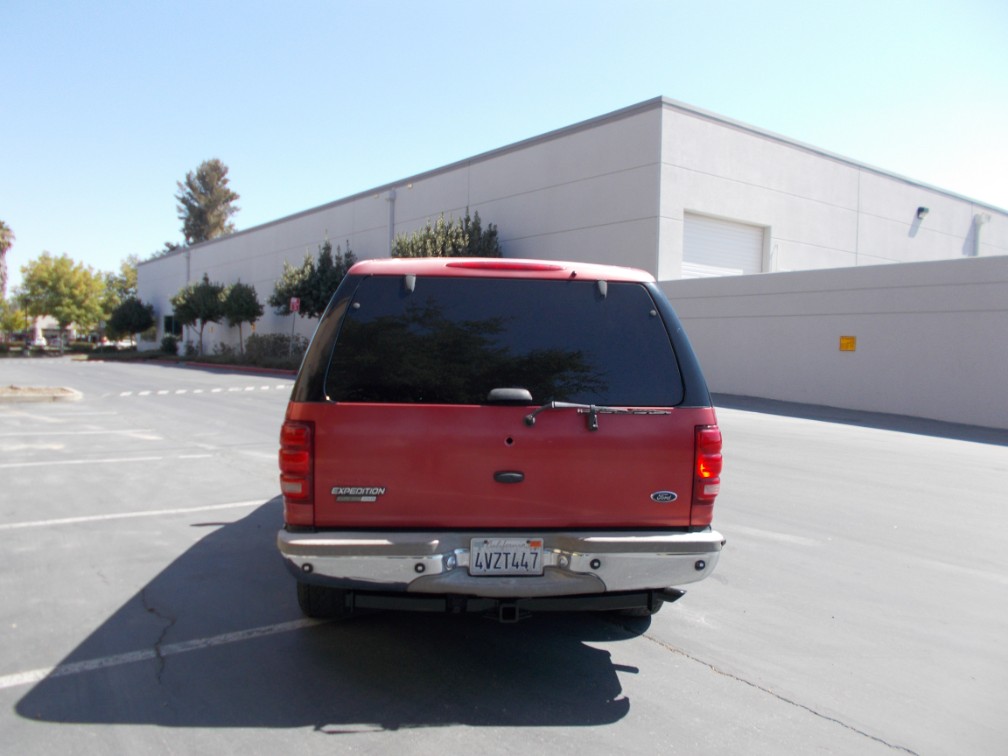 Additional photo of vehicle.