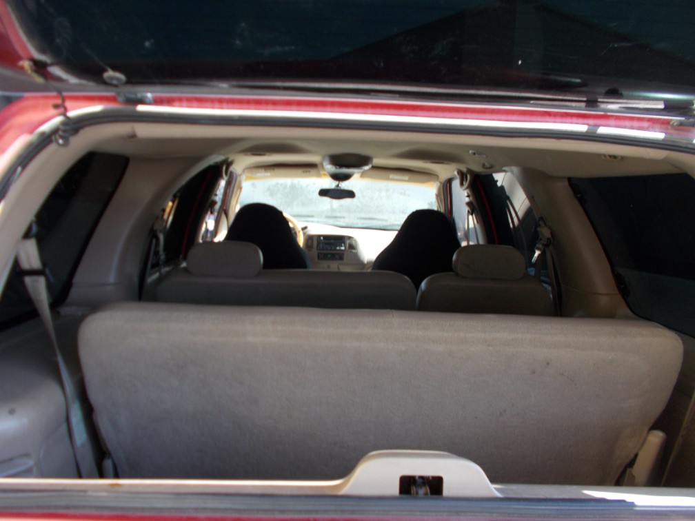 Additional photo of vehicle.